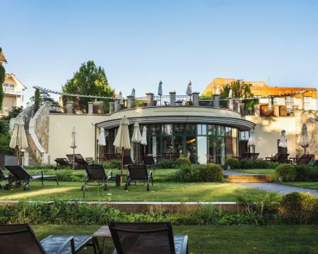 Aja Nordperd & Villen Hotels in Gohren