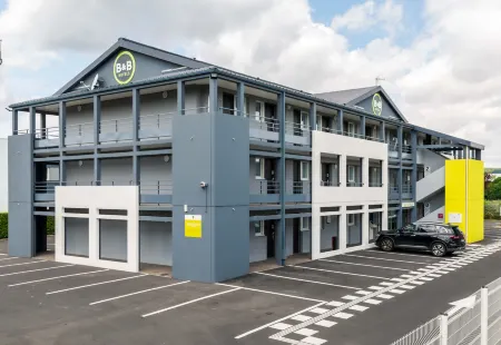 B&B Hotel Metz Augny Отели в г. Лесси