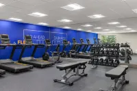 홀리데이 인 익스프레스 페이엇빌 – 포트 브래그 바이 IHG 페이엣빌 호텔