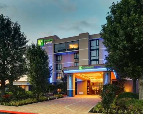 Holiday Inn Express ABERDEEN-CHESAPEAKE HOUSE by IHG Hotels in Aberdeen