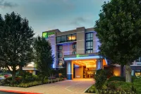 Holiday Inn Express ABERDEEN-CHESAPEAKE HOUSE by IHG - parking