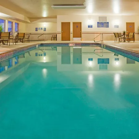 Holiday Inn Express & Suites SIOUX FALLS AT EMPIRE MALL by IHG