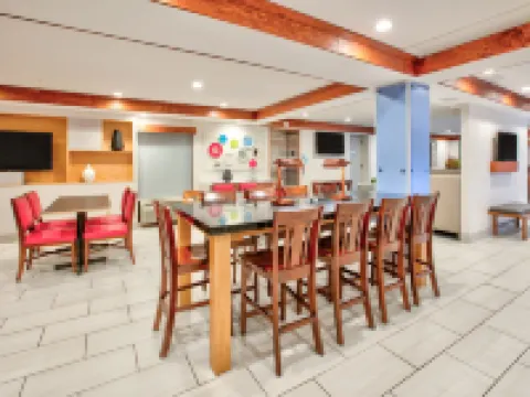 Holiday Inn Express HOPE by IHG Hotels in Hempstead County