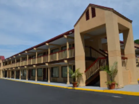 เรดรูฟอินน์ วิลเลียมส์เบิร์ก โรงแรมในวิลเลียมสเบิร์ก