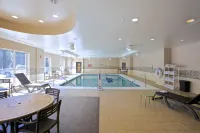 โรงแรมฮอลิเดย์อินน์เอ็กซ์เพรสแอนด์สวีทส์ Atlanta NE - Duluth บาย IHG - ที่มีสระว่ายน้ำ