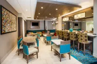 Holiday Inn Express & Suites LITCHFIELD WEST by IHG - breakfast