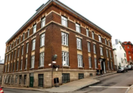 魁北克國際酒店 鄰近Gare du Palais的酒店