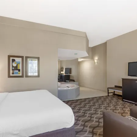 Best Western Plus Travel Hotel Toronto Airport Hotels in Toronto