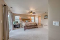 Family Friendly House!  Great Mountain Views!   Sleeps 14 루이도소 호텔