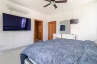 House with amazing pool Hotels in 