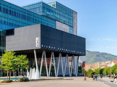 Ibis Bilbao Barakaldo Отели рядом с достопримечательностью «Bilbao Exhibition Center»