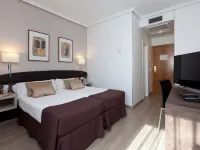 Hotel Villamadrid Hotels near Chamartín