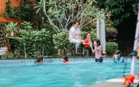 New Panjang Jiwo Resort Syariah - Pools