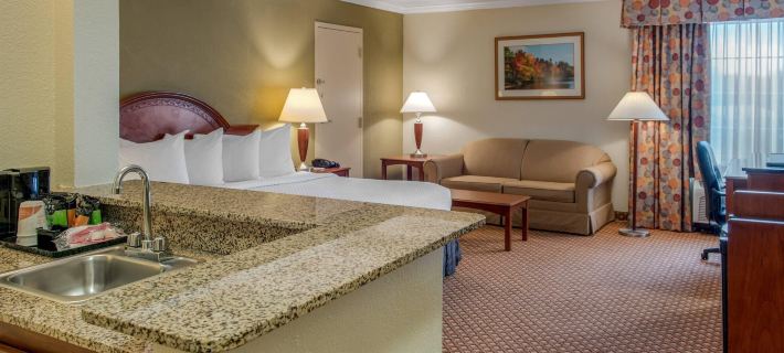Quality Hotel Conference Center Cincinnati Blue Ash Hotels in Blue Ash