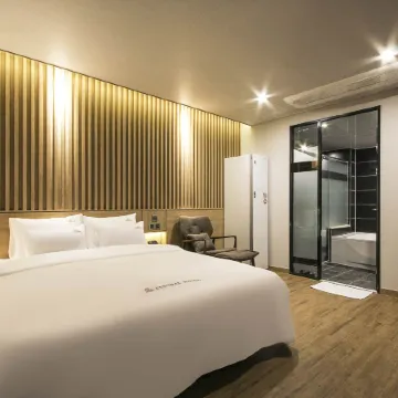 Sacheon Central Hotel