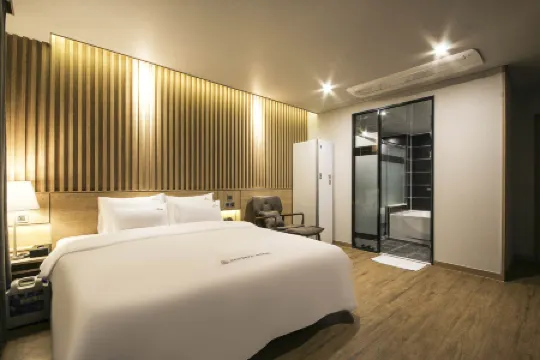 Sacheon Central Hotel