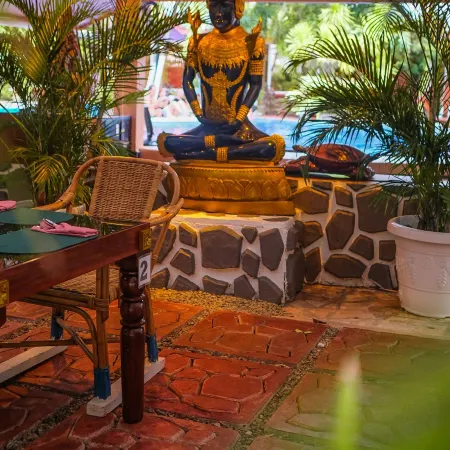 Deep Forest Garden Hotel