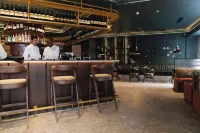 Charles Hope Boutique Hometel - bar