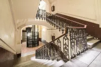 B&B ウニベルシタ