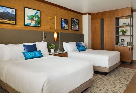 스노퀄미 카지노 & 호텔의 고급스러운 실내 공간