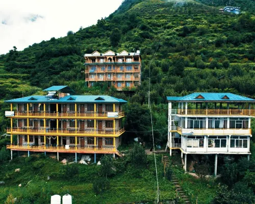 Pahadibliss hostel tosh Hotels in Kullu