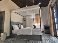 Dokchampa River View Villa Hotels in Nong Khiaw
