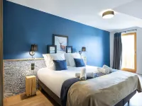 Apartment in Risoul with Ski-in/Ski-Out Access Hotels in Risoul