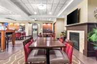 Comfort Suites - breakfast