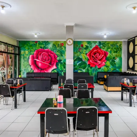 RedDoorz Syariah near Alun Alun Wonosobo 4