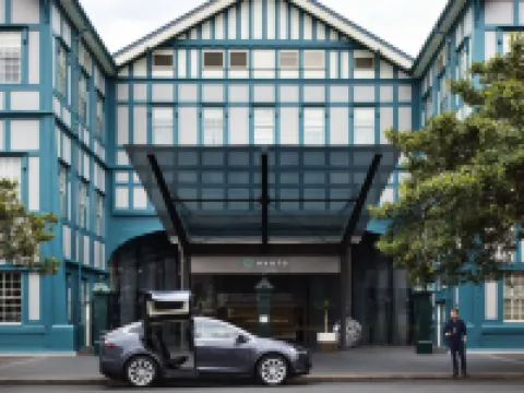 奧華酒店 - 烏魯姆魯 伍爾盧莫盧酒店