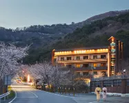 Tomonoya Ryokan Geoje