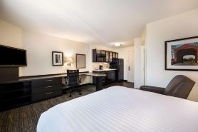 Sonesta Simply Suites Boston Burlington
