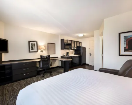 Sonesta Simply Suites Boston Burlington Hotels in Middlesex County