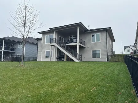 Convenient functional quiet 5 bedroom 3 bath home in Clive.