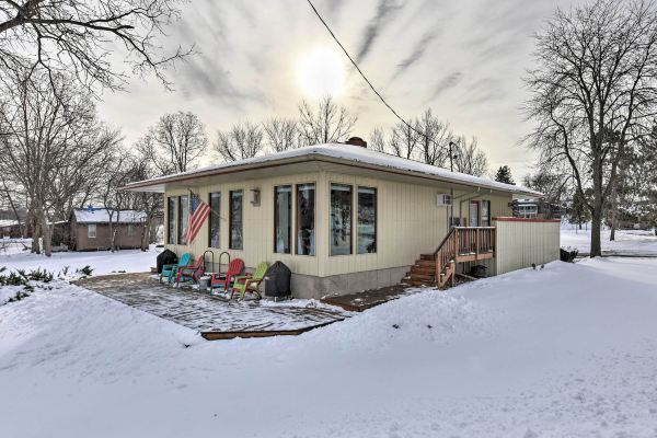 Pet-Friendly Retreat w/ Deck: Steps to Marina!