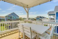 Modern Surf City Beach House w/ Hot Tub! - Wifi