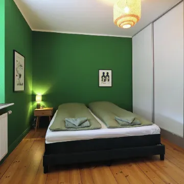 Greenbrook Homes - Big Family Home 4-7PPL