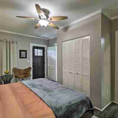 4 Mi to Dtwn: Dallas Gem w/ Furnished Patio Rooms