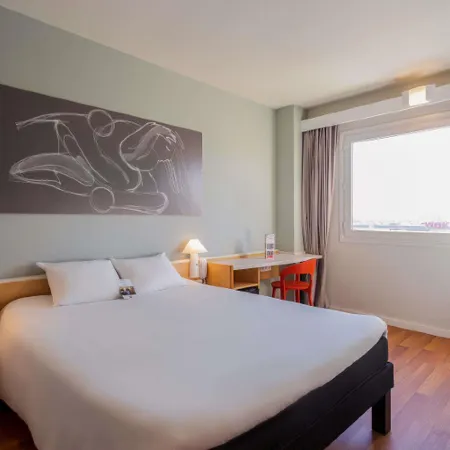 Ibis Elche