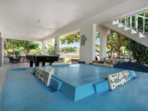 Punta Aguila Beach House/Pool/ Billiard Table/ 7 Beds + 2 Private Rooms Hotels in Pole Ojea