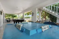 Punta Aguila Beach House/Pool/ Billiard Table/ 7 Beds + 2 Private Rooms