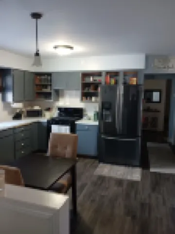 House blocks from the Fox River with access to Lake Winnebago. Easy I41 access.