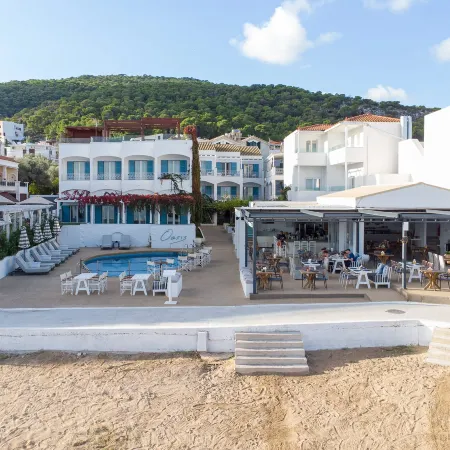 Oasis Beach Hotel