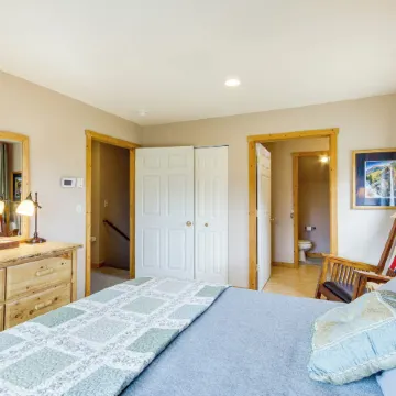 Montana Vacation Rental 32 Mi to Yellowstone!