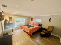 The Hidden Jim River Cottage -Kayaks & Canoe