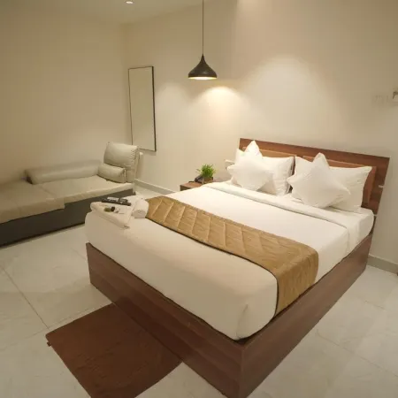 Serenity the luxurious stay Отели рядом с достопримечательностью «Бизнес-комплекс RMZ Infinity»