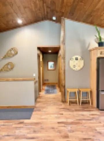 Bear Paw Lodge • Luxury Cabin • Game Room • Fire Pit