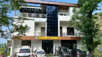 Sunny Pines Resort
