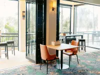 Mercure Gold Coast Resort - bar