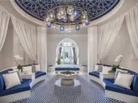 Hotel Californian Hotels near Moreton Bay Fig Tree